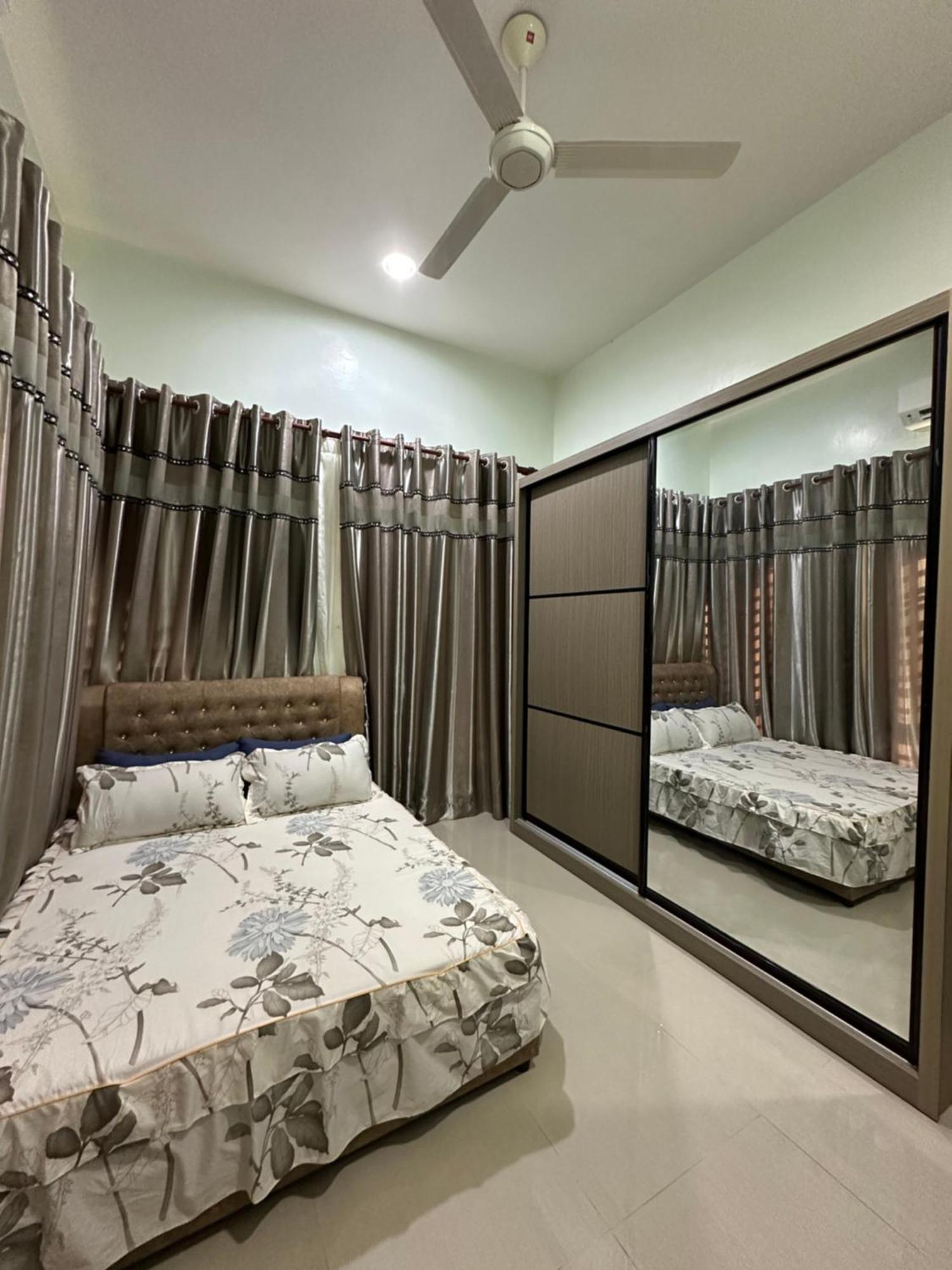 Sara Homestay Kuala Terengganu Bagian luar foto