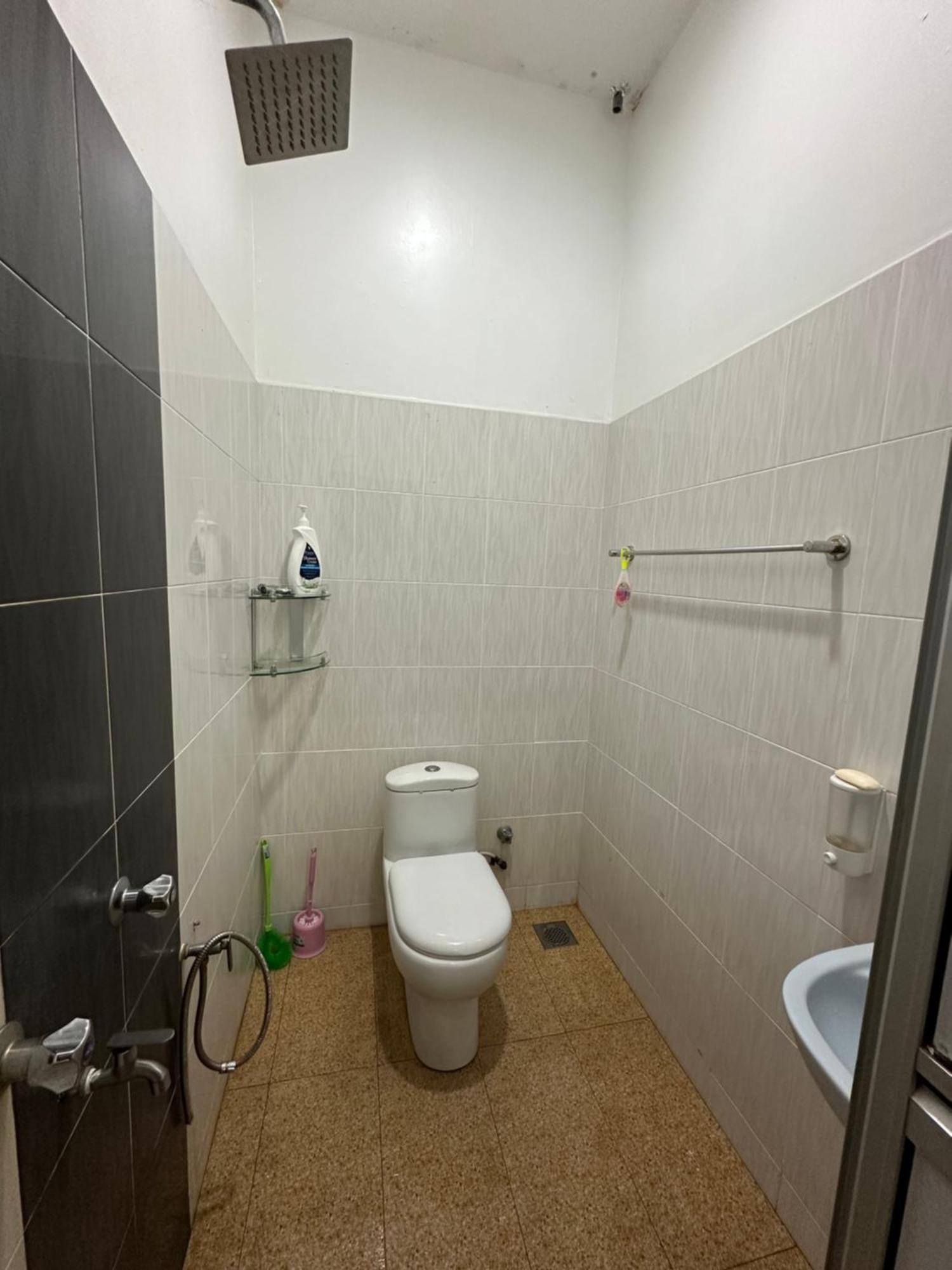 Sara Homestay Kuala Terengganu Bagian luar foto
