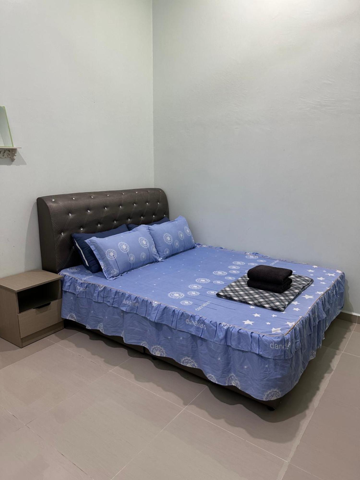 Sara Homestay Kuala Terengganu Bagian luar foto